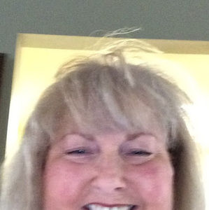 Meet your Posher, Debbie